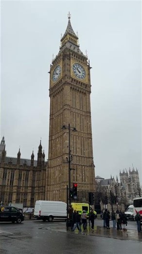 THE ELIZABETH TOWER, LONDON