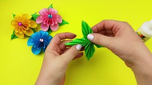 Easy Paper Flower DIY. #paperflowers #papercrafts | Toys & Kids Videos