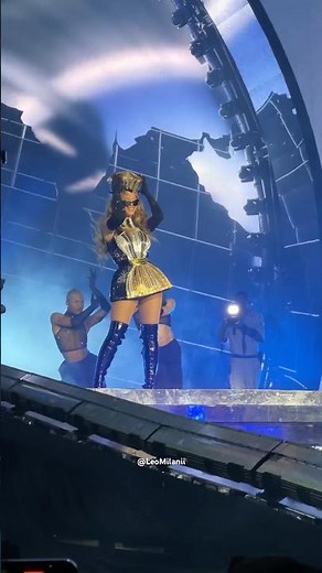 Beyonce - PURE/HONEY (Live in Renaissance World Tour) #beyonce #renaissanceworldtour #queenb