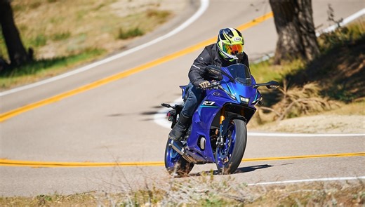 2026 Yamaha YZF-R7: A better bike for you? - RevZilla