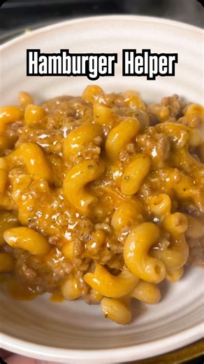 call me Candace 👩🏽‍🔬 on Instagram: "EASY Hamburger Helper from scratch 🍽️ Ingredients: * 1 pound extra lean ground beef * 1/2 medium onion, chopped * 1 1/2 tablespoons tomato paste * 1 tsp Creole seasoning * 1/2 teaspoon garlic and herb seasoning * 1/2 teaspoon chili powder * 1/2 tsp paprika * 3 cups beef broth * 1/2 cup heavy cream * 1 cup uncooked elbow macaroni * 2 cups shredded cheddar cheese * Salt & pepper to taste"