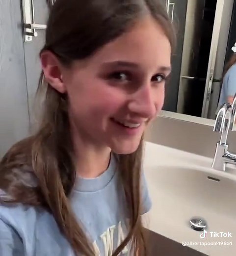 ILIAS WELT - Weekend-VLOG ⛱️ mit Pool-Challenges 🌙 Nachtschwimmen-p2 #IliasWelt