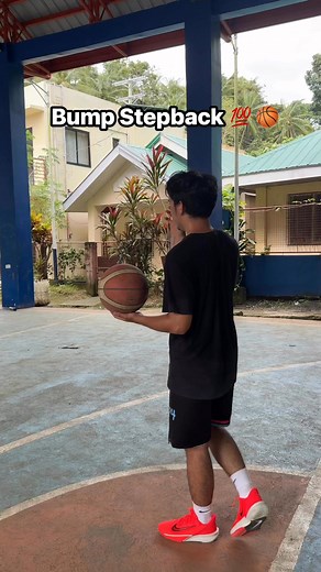 Use bump if you need seperation 🔥 #Basketball #skills #fyp | Unseen Grind