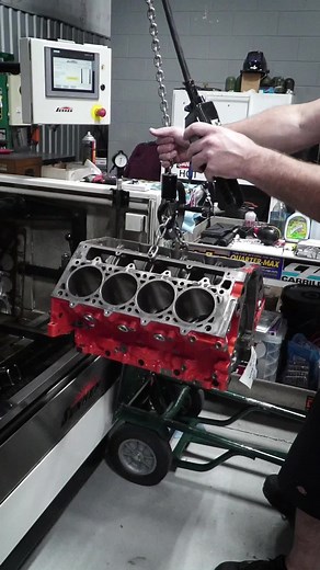Look at this!! Fresh LSX going through the cylinder hone early in the morning! Who’s racing this weekend? #LME #engine #enginebuilder #machinist