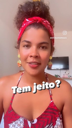Vitória Rodrigues on Instagram: "Sera que tem Jeito???? 凉❤️ #tbt #poesia"
