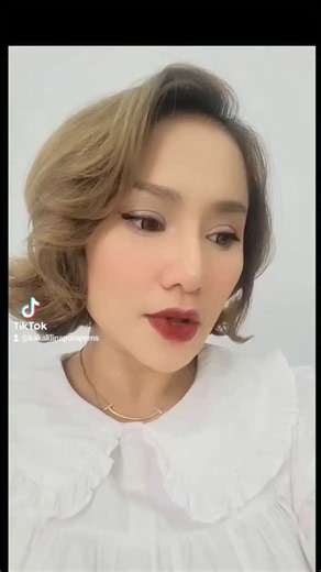 💋SaraAzlan💋 on Instagram: "Kalau dah lawoooooo.... ermmmm malih nak sambung ... senang cakap ,Clap your chest, asking what u craving culinary .. full stop!!! Benarla bak kata rakyat Majmuk...ya memang.. memang Bendahari itu wujud .. malas la nak cakap ...senang cite, beautiful since born to earth...full stop !! Sebagai Public relationship, Sy x pernah push what ever credit title to me .. always trending orang cakap adalah ,lawoooo tu je"