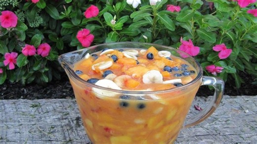 The Amish Cook: Gloria gives a helping hand to an expectant mom