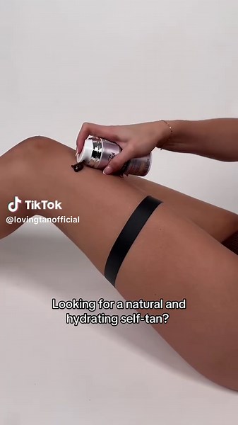 Our 2 HR Express Tanning Lotion in medium delivers the most hydrating and natural tan 😍💗. #medium #selftan #tanning #lovingtan #express