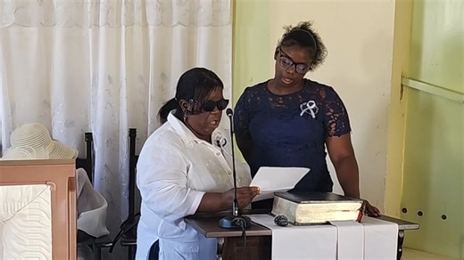 Lloyd's LIVE on Reels