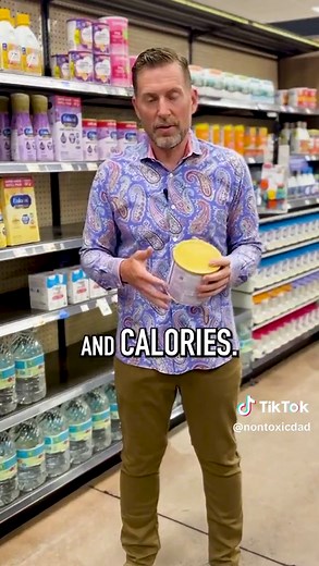 This one is all the new parents - baby formula is CANCELLED 🙅🏻‍♂️ Why? 👉🏻CORN SYRUP SOLIDS 🚫 A cheap and mass produced ingredient, corn syrup solids can potentially lead to various negative health effects like: 👉🏻Unnatural spikes in blood sugar and insulin 👉🏻Obesity 👉🏻Microbiome disruption The Non-Toxic Dad Tips: 🥛Breastfeeding (if possible) 🥛Donated breast milk 🥛Organic lactose-based formulas 🥛Homemade organic formulas #milk #breastfeeding #breastmilk #babyformula #nontoxicliving