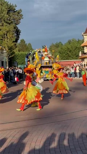 Unforgettable Disney Parade Experience