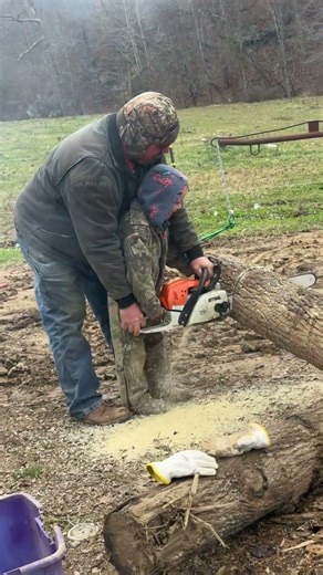 Papaw teaching him how to use a chainsaw ￼ #subscribetomychannel #chainsawman #papaw #work
