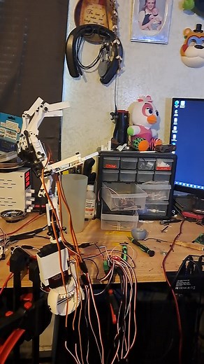 Glamrock Chica Arm Repair Process Revealed