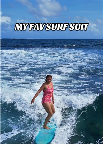 Surfing outfit women actually wear 🏄‍♀️🩷 This pink surfing outfit is my faaavorite and made for real surf days. I love women’s surfing outfits that stay in place, feel good in the water and still look cute on the beach. Perfect surfwear for women who want comfort, movement and an effortless beach style. Mine is @CEACEA 🩷💛 #surfingoutfitwomen #surfingoutfit #surfsuit #surfergirl #surfsuitsforwomen