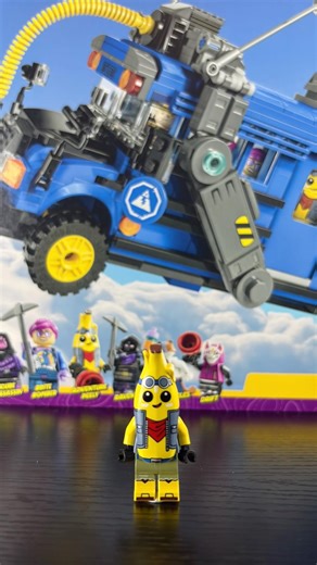 Where we landing? Fortnite battle bus STOP MOTION BUILD! #lego #fortnite