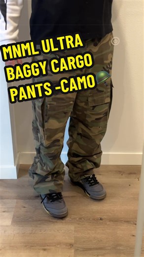 @mnml #mnmlfit #ootd #streetwear #baggycargopants | baggy cargo pants