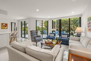 On the market in Palm Beach: A remodeling project on the South End updates a 1980s condo