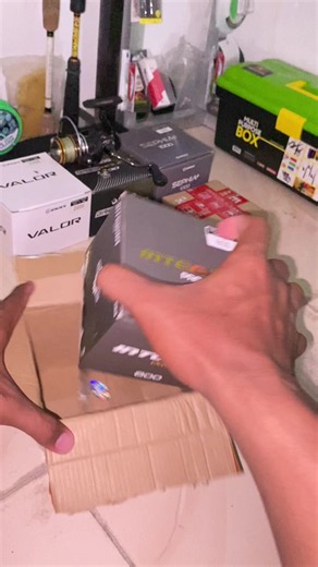 Iroly Integra Pro UK 800 Reel: Unboxing & Review