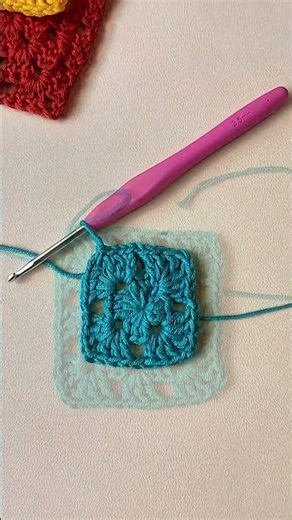 🧶 Le Granny Square classique, étape par étape !