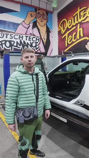 @DrivaDave123 Reclining seat brackets now installed, First of many mods for this GT3-RS🔥 #porsche#gt3rs#drivadave