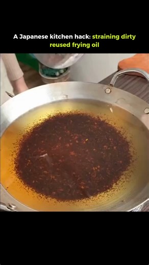 Explain Vision on Instagram: "The post shows an 18-second video highlighting a Japanese kitchen hack for reusing frying oil. The method involves straining used oil, then heating it gently with a water and potato starch mixture. As the starch cooks, it clumps together and traps food particles, leaving the oil visibly clearer and seemingly ready for reuse. This technique has circulated on YouTube and TikTok since around 2019 and is effective at removing physical debris. However, as many users poin