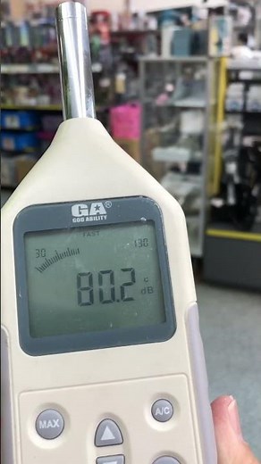 ハードオフの「いらっしゃいませ！」は何デシベル⁉︎音量を測定するデジタルサウンドレベルメーターお売りいただきましたので測定してみました！
