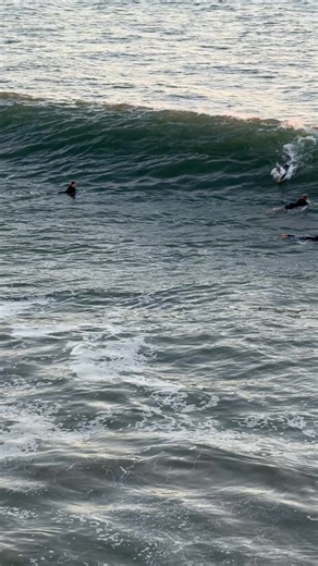 1.2K views · 24 reactions | 11-7-25 ~ Bodysurfer gets a little action on the south side of the pier. . . #bodysurfing #HBsunsets #huntingtonbeachpier #surfing #sunsetgallery #sunsetsurfer | HB Sunsets | Facebook