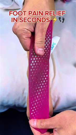 PLANTAR FASCIITIS RELIEF IN SECONDS ⚡👣 Look closely 👀 The moment this kinesiology tape goes on: 🔥 Heel pressure drops instantly ⚡ Plantar fascia unloads 🧠 Pain signals calm down 🩸 Blood & lymph flow turn back ON 🦶 Arch gets supported without stiffness This isn’t “just tape.” It reprograms how your foot loads the ground — so every step hurts LESS immediately. That “first step pain” in the morning? That stabbing heel feeling? 👉 This setup targets it within seconds, not weeks. No pills. No b