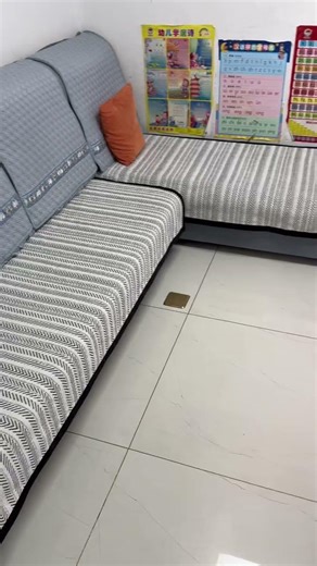 Clutter-Free Home, Clutter-Free Life: Decluttering Tips for Organized Living