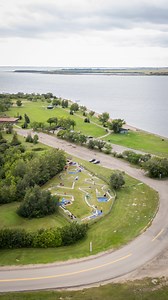 Welcome to The Battlefords Provincial Park! Located on the north shore of Jackfish Lake, this park is known for its cozy campgrounds, picturesque golf course, and spacious beaches 🏖️ Let me show you around. #ExploreSask #SaskParks | The Saskatchewanderer