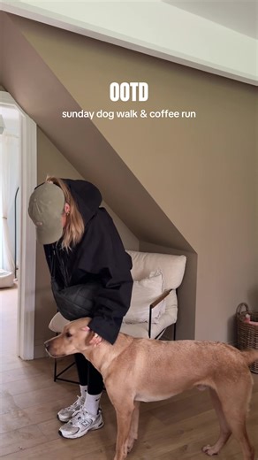 Chic Sunday Dog Walk Outfit Ideas