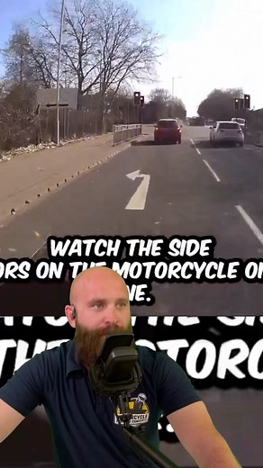 Don't get rear ended! #dandanthefireman #motorcyclesoftiktok #motorcycle #biker #bikersoftiktok #motorcycletraining #motorcyclesafety #motorcycles #motorcyclecrash #motorcyclelife