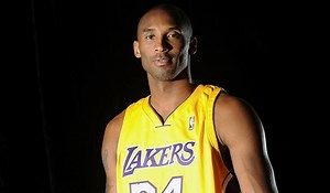 【總冠軍賽經典回顧】 2009年總冠軍賽首戰， Kobe Bryant砍下個人冠軍賽新高40分，外帶8籃板、8助攻，帶領湖人以100比75痛宰魔術。當年總冠軍賽湖人以4比1擊敗魔術，Kobe Bryant拿下 Shaquille O' Neal離隊後的首冠。 | NBA Taiwan