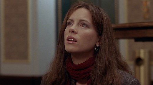 Kate Beckinsale and John Cusack are star-crossed lovers in Serendipity. Now on Netflix | Netflix