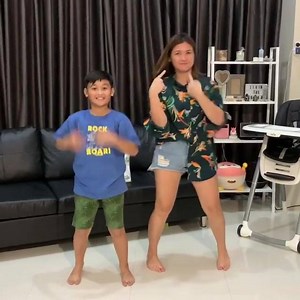 10M views · 643K reactions | One of our favorite things to do is to dance together! This time to the tune of Goldilocks Mamon Face!  what a fun way to do with your kiddos! #MamonFace #GoldilocksPh | Camille Prats Yambao | Facebook