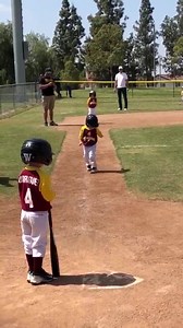 66K views · 1.4K reactions | When coach told this kid to run home as fast as possible, he did not fail him.  ‍♀️ (: Twitter/TabbyRodriguez) | theScore | Facebook