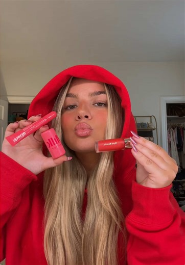 Vibrant Makeup Tutorial with a Red Hoodie