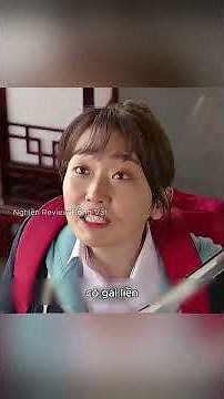 This girl jumped into a puddle, unexpectedly she traveled back in time to the past.