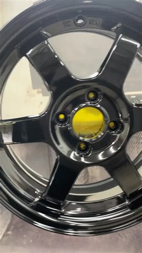 Dynamic Powder Coating on Instagram: "Staying Classy with @columbiacoatings OEM Black 👏👏 . . . . #powdercoat #powdercoating #powdercoated #powdercoatedwheels #columbiacoatings"