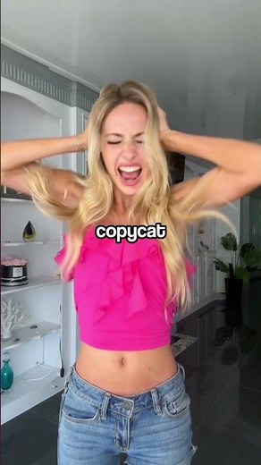 The Copycat Queen Natalie Reynolds Copies Danthy’s style once more