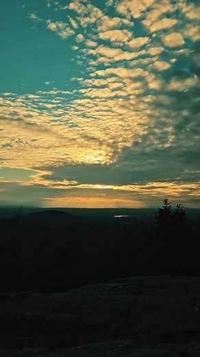 Mt Watatic sunset hike 💪❤️🥾 | Sully Summits