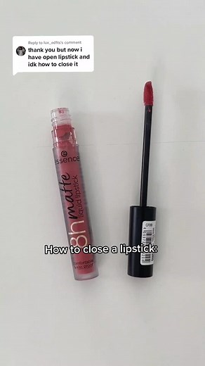 How to Close a Twisted Lipstick Easily