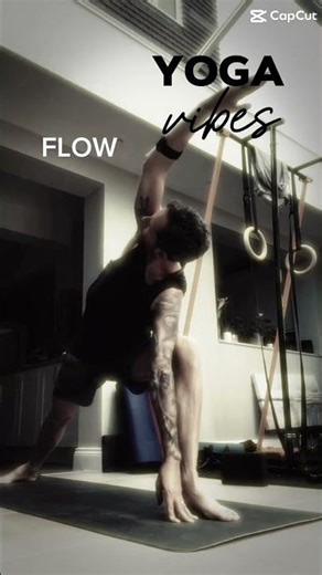 Breathe . Flow . Feel Empowered #YogaFlow #MindfulMovement #YogaInspiration #BreatheAndFlow