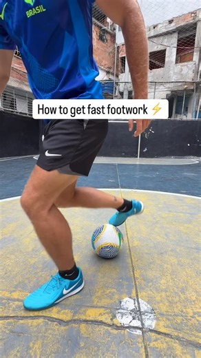 Jack Downer on Instagram: "How to get fast footwork/ dribbling⚡️🇧🇷 This move, known as clapping, is fundamental to street football! Through practicing it it has massively increased the speed of my footwork. As always when practicing something new aim for slow and smooth over fast, get the correct movement and then speed will come over time! 🦾 Thank you @jeremylynchfootball for the inspiration of this post 🐐 And to this beautiful court in Rio for the setting 💚 #streetpanna #football #soccer