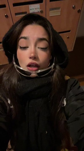 Vidéos de red_d.s (@red_d.s) avec son original - B_76600