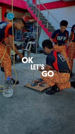 Training Day: Simple Systems, Solid Skills 🚒 Firefighters learn how to work smarter by letting the system do the work, not just relying on strength alone. Through regular practice, these basic skills become second nature—helping ensure firefighters stay ready, efficient, and safe when responding to real rescue situations. #mechanicaladvantage #ropesystem #rope #knottutorial #ropetutorial #firenuzzle | firenuzzle