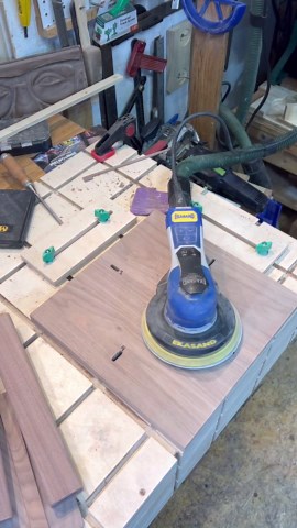 Easiest way to apply sandpaper on a sander #woodworking #workshop #diy