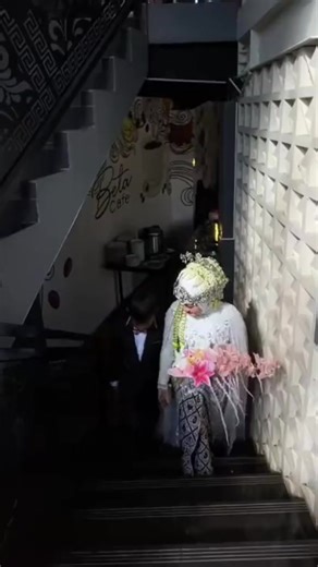 Ind Raa (@ind.raa33)’s videos with Cinta Dibalik Terali _ Noer Halimah - kophit120