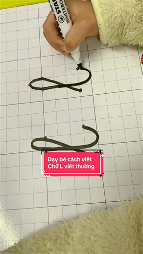 #bé_viết_bảng #bé_học_tiếng_Việt #luyện_chữ_viết_thường #tiền_tiểu_học Chữ l viết thường