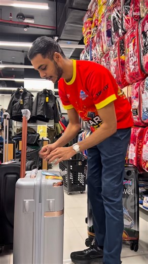 ‎محمد نجيب ‎ on Instagram: "dubaivlog #13 #pravasi #malayali #dubai"